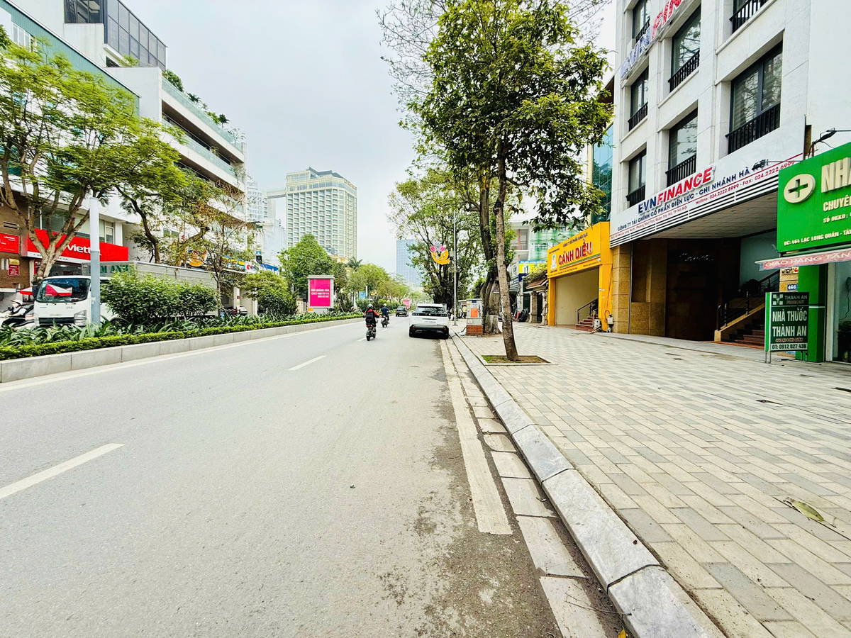BÁN NHÀ MẶT PHỐ LẠC LONG QUÂN.TÂY HỒ. 35M2 5T MT 3.5M GIÁ 16,8TỶSIÊU PHẨM KINH DOANH – NGÕ TO NHƯ PHỐ – VỊ TRÍ VÀNG GẦN HỒ TÂY