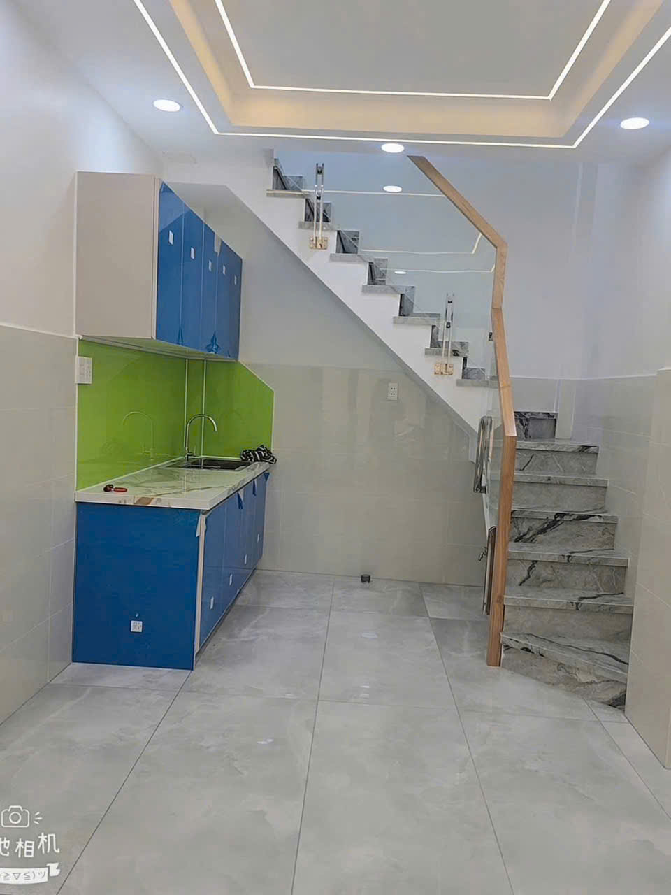 Bán nhà ngay mặt tiền Q4 
bán Nhà mới xây dựng 
Diện tích SD 47 m2 
HƠN 2,9 Đ