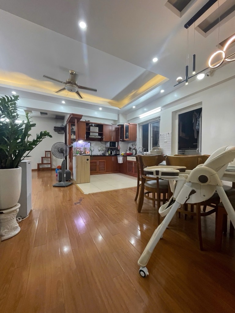 Thái Thịnh 114m chỉ 8,5 tỷ, căn góc 2 thoáng, nhiều tiện nghi