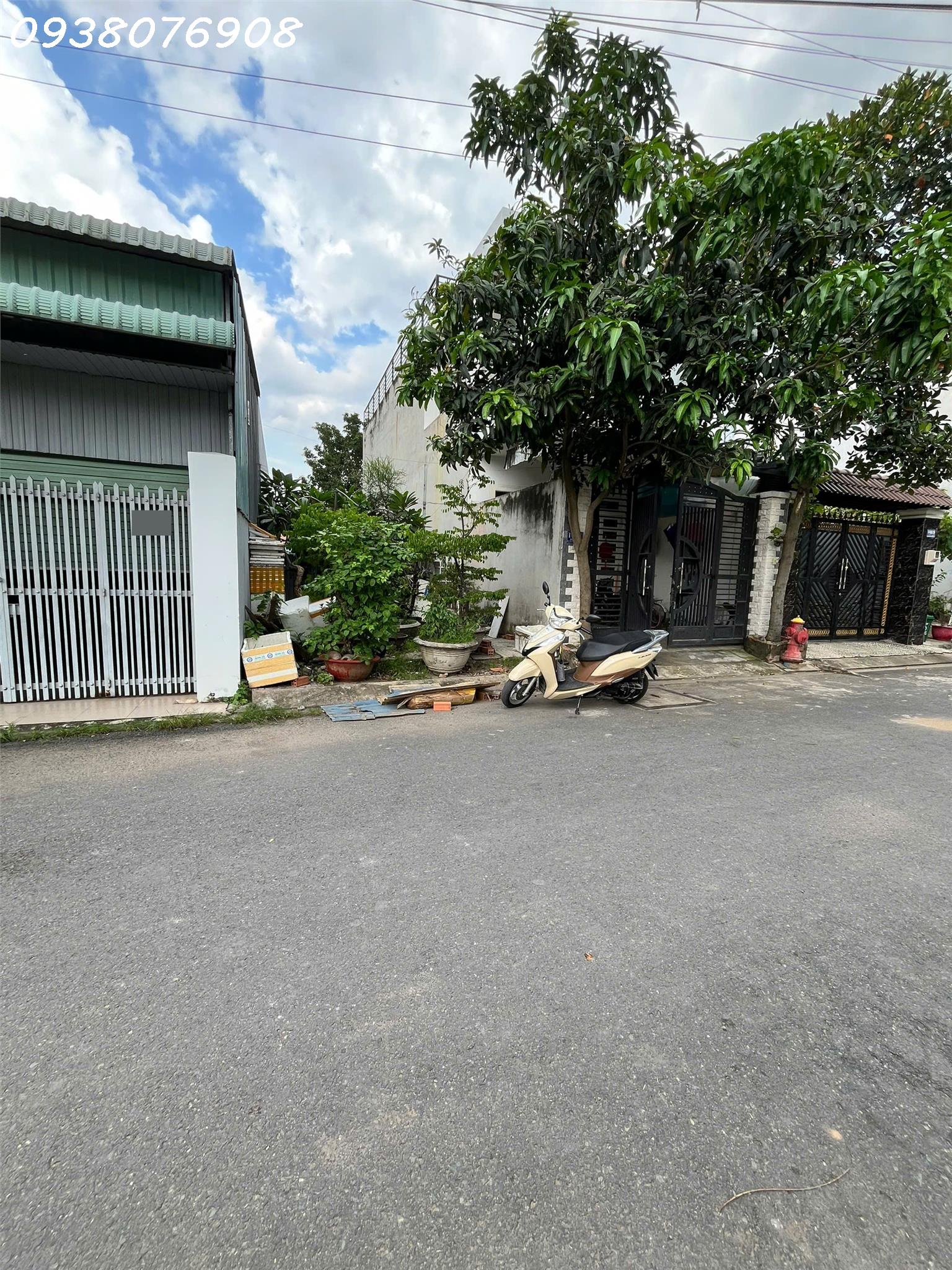 111m² – Bán nhà 1 trệt 1 lầu đường 6, Long Bình, Q9 – Giá 6 tỷ nhỉnh