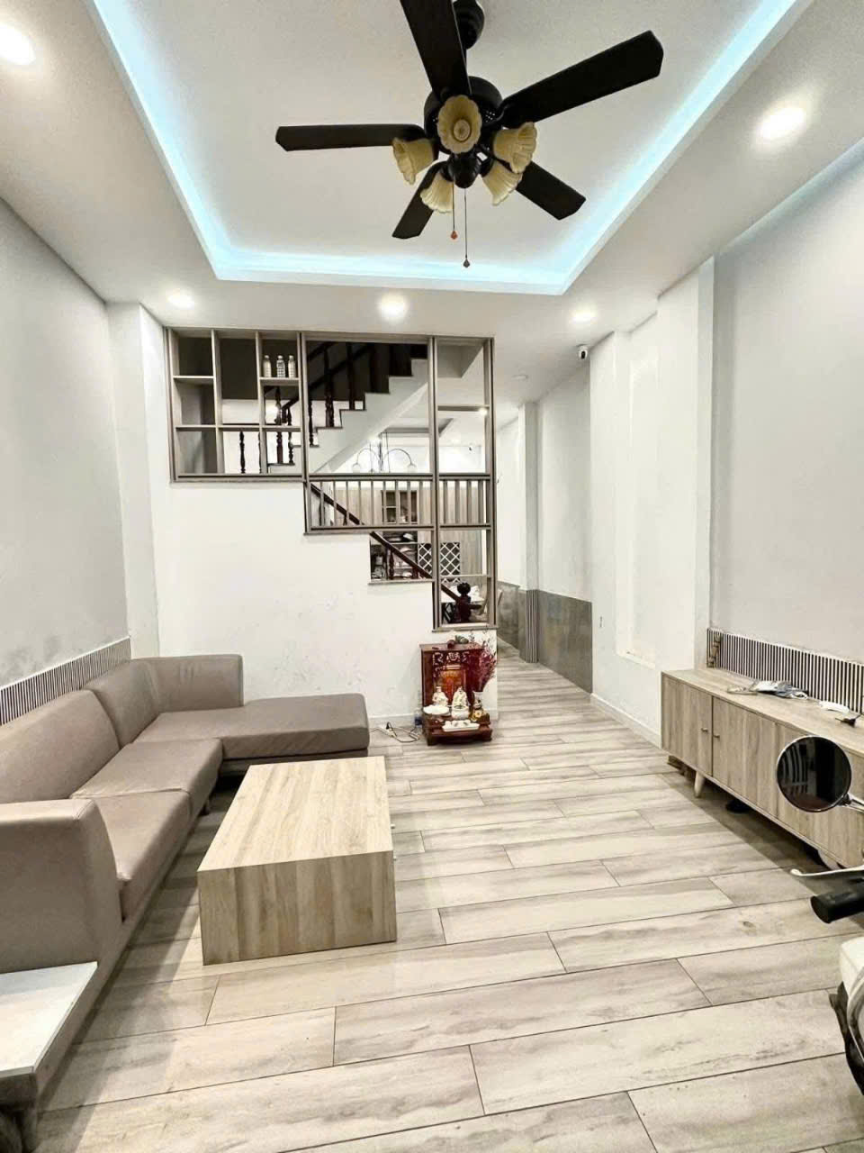 Bán nhà mới xây 48m2 x 4 tầng đường Số 51, Gò Vấp – 5PN –hẻm xe hơi– nhỉnh 5 tỷ TL