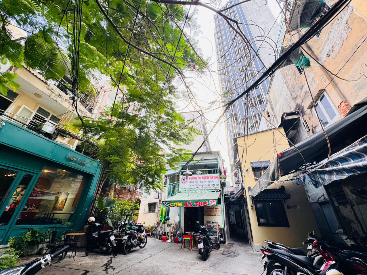 QUẬN 1: BÁN SHOPHOUSE MỘT PHẦN MẶT TIỀN LÊ LỢI, P.SÀI GÒN- DT 11,5M*5M- CHỦ 1 ĐỜI XƯA CHÀO 26,2T- 0938676685 GIANG GIANG