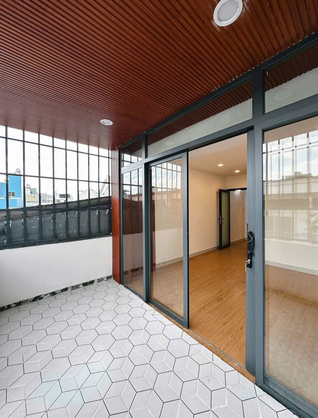 Nhà 3 tầng mới hẻm 769 Phạm Thế Hiển P4Q8. Giá 5,2 tỷ TL