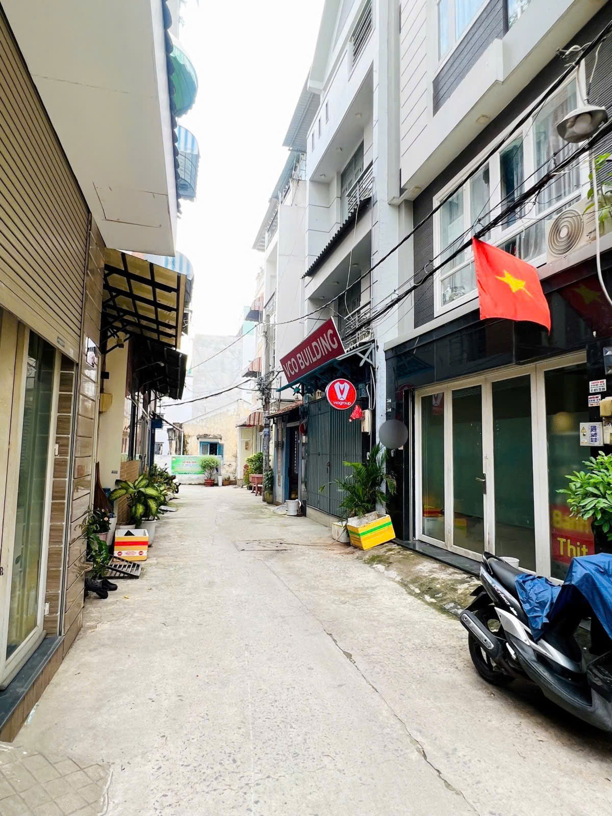 CHDV 50 phòng - CHU VĂN AN-GẦN HV CÁN BỘ - KHOÁN 120TR/THÁNG-- HẺM 5M GẦN MT-  - NGANG 17M- SHR - HC ĐỦ - PCCC CHUẨN