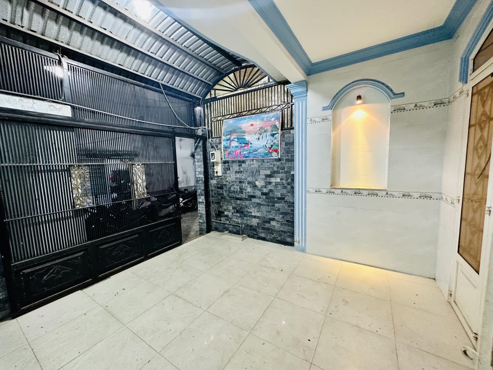 BÁN NHÀ HOÀNG VĂN THỤ - 116M2 - NGANG 10M - NHÀ NÁT XÂY MỚI - SỔ RIÊNG - HẺM 3.5M - GẦN CV HOÀNG VĂN THỤ - GIÁ 8.8 TỶ TL