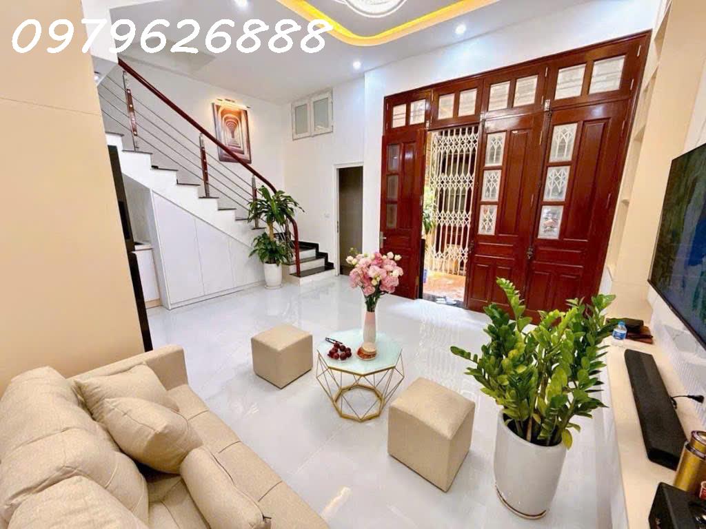 TRUNG TÂM ĐỐNG ĐA - NGÃ TƯ SỞ
NHÀ MỚI - Ở NGAY - FULL NỘI THẤT - 2 THOÁNG VĨNH VIỄN - 31x5T