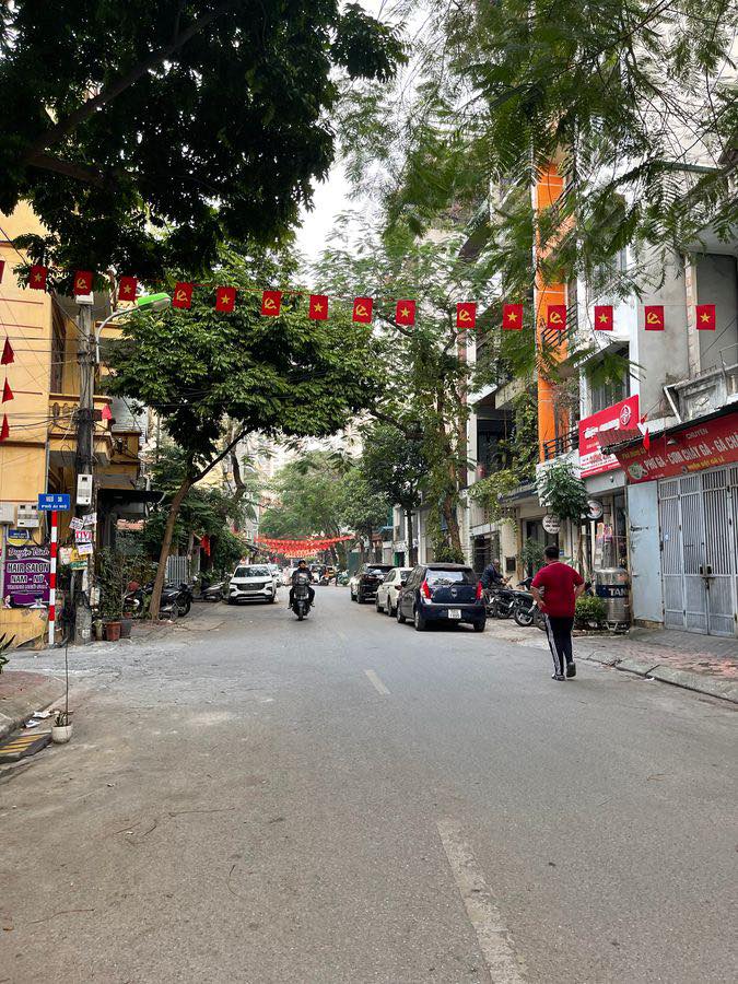 TRUNG TÂM BỒ ĐỀ, HÀNG XÓM BV TÂM ANH 31M2, 5 TẦNG, Ô TÔ ĐỖ CỔNG - CHỈ 8.X TỶ