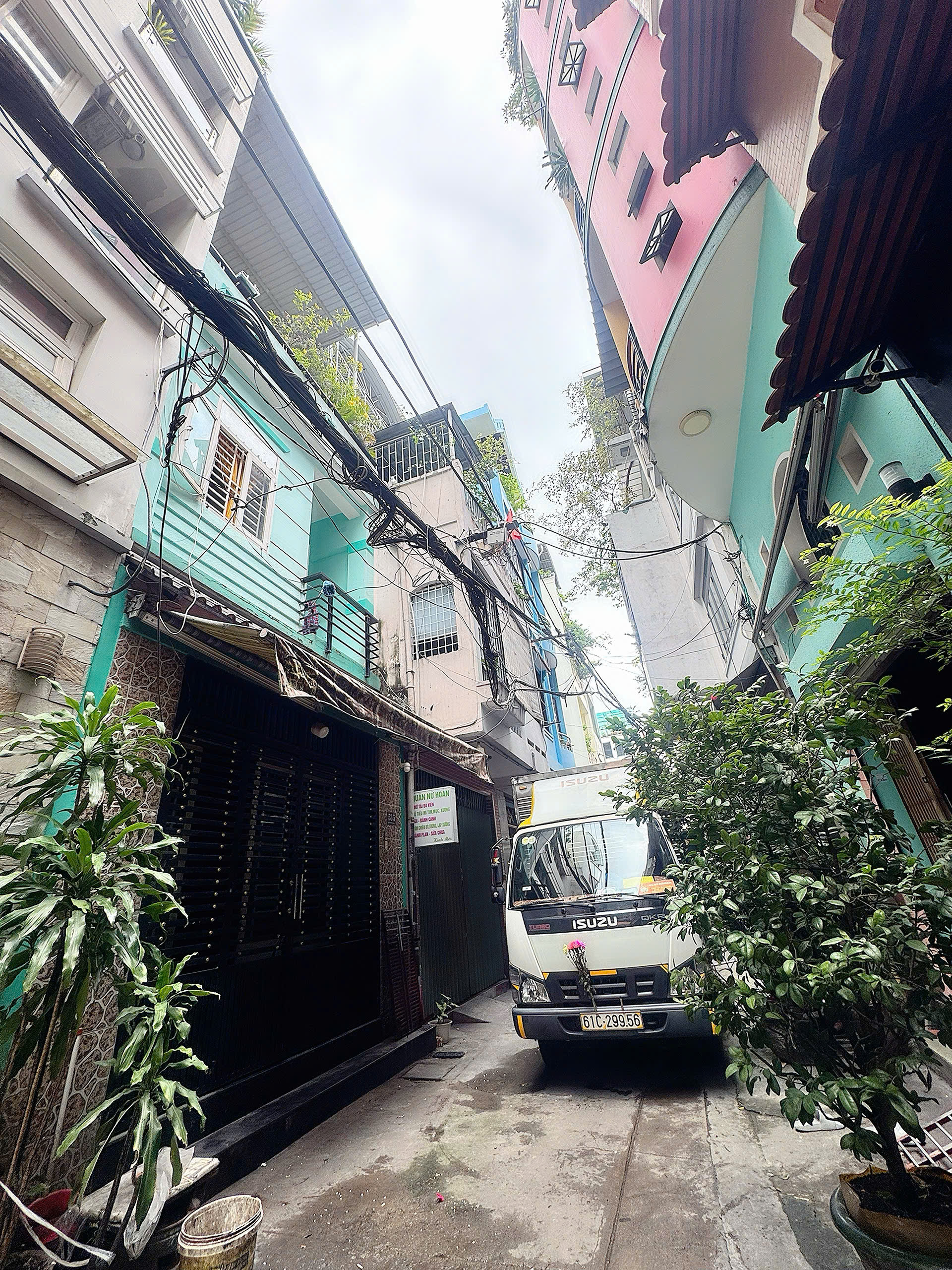 BÁN NHÀ 3 TẦNG NGAY TRƯỜNG DH VĂN LANG, QUẬN 1 - MẶT TIỀN HXH Đ. NGUYỄN KHẮC NHU - 50M2 - SỔ HỒNG VUÔNG ĐẸP