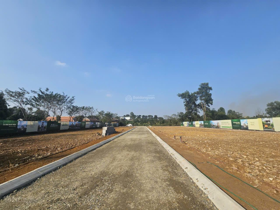 Đẹp và rẻ nhất Đồng Trạng -Hoà Lạc. Cắt 500 triệu 100,3m2 - MT 8,2m còn nhỉnh 3 tỷ - 700m ra ĐHQG