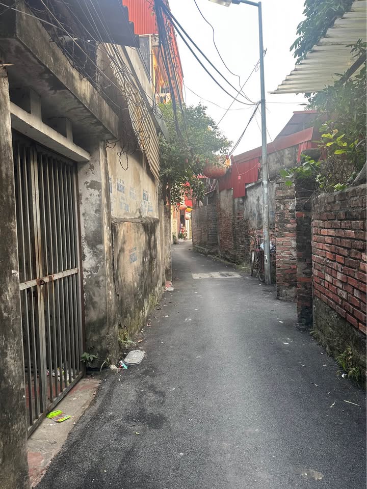 CHỦ NHỜ GỬI BÁN 53M ĐẤT NGÔ GIA TỰ Ô TÔ ĐỖ GẦN MÀ CHỈ 5.X TỶ