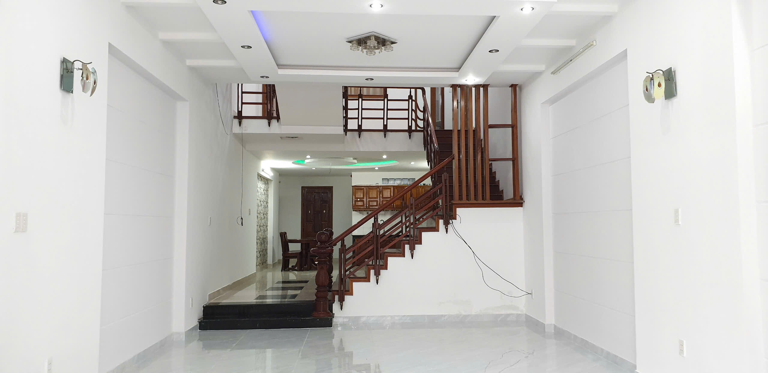 Bán nhà 4 tầng MT đường HUỲNH TẤN PHÁT (Trục 10m5) - Vị trí đẹp. DT 95m2 giá 15ty thương lượng