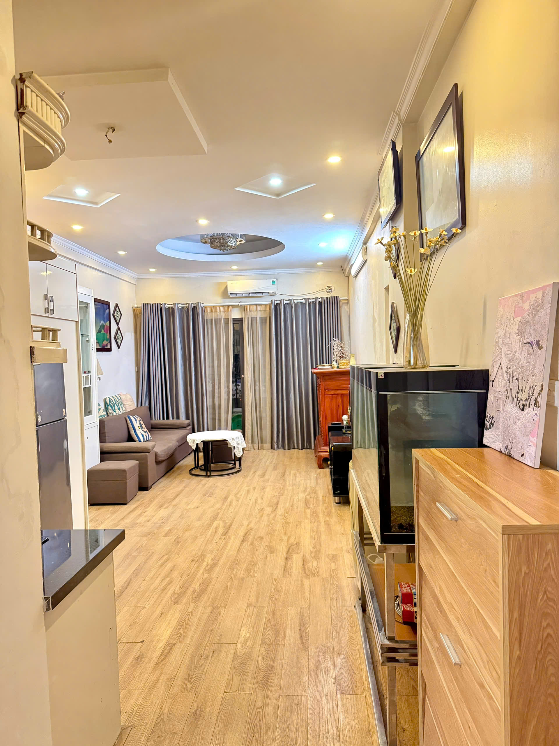 bán Chung cư ct4 Bắc Linh Đàm, 73m 2 ngủ, tặng hết nội thất