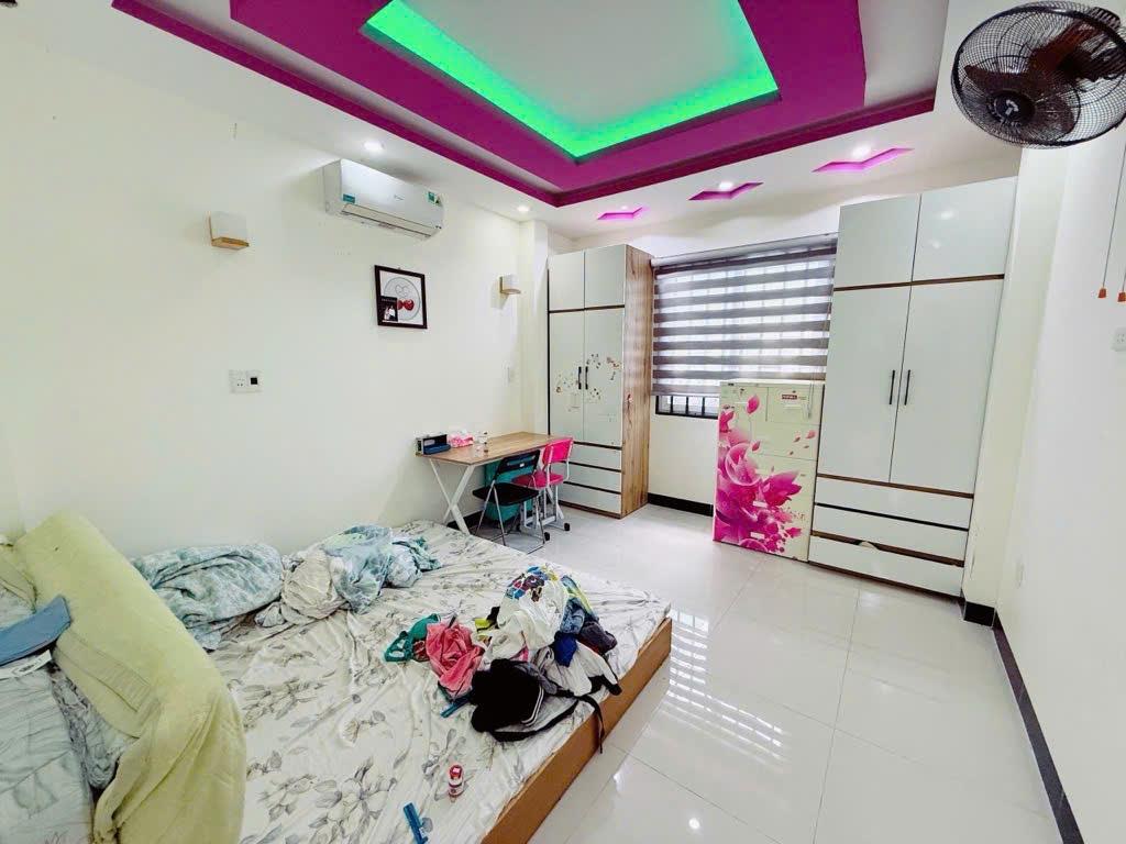 ???? Nhà 3 tầng kiên cố trung tâm Hải Châu – Kiệt Núi Thành - Nhà Đẹp Kiên Cố - Ở Ngay.