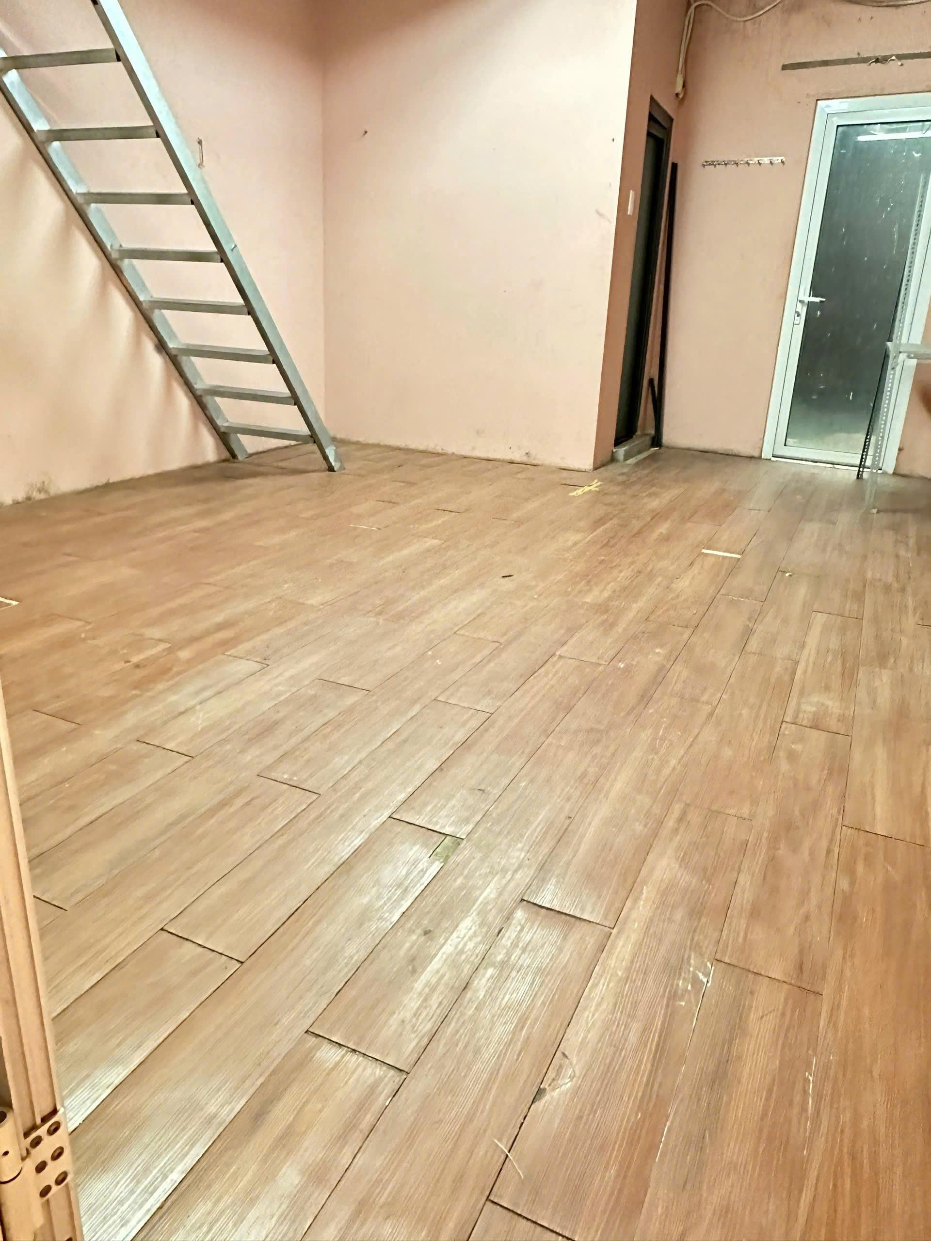 CHO THUÊ NHÀ NGUYÊN CĂN – PHÙ HỢP Ở HOẶC LÀM KHO KINH DOANH