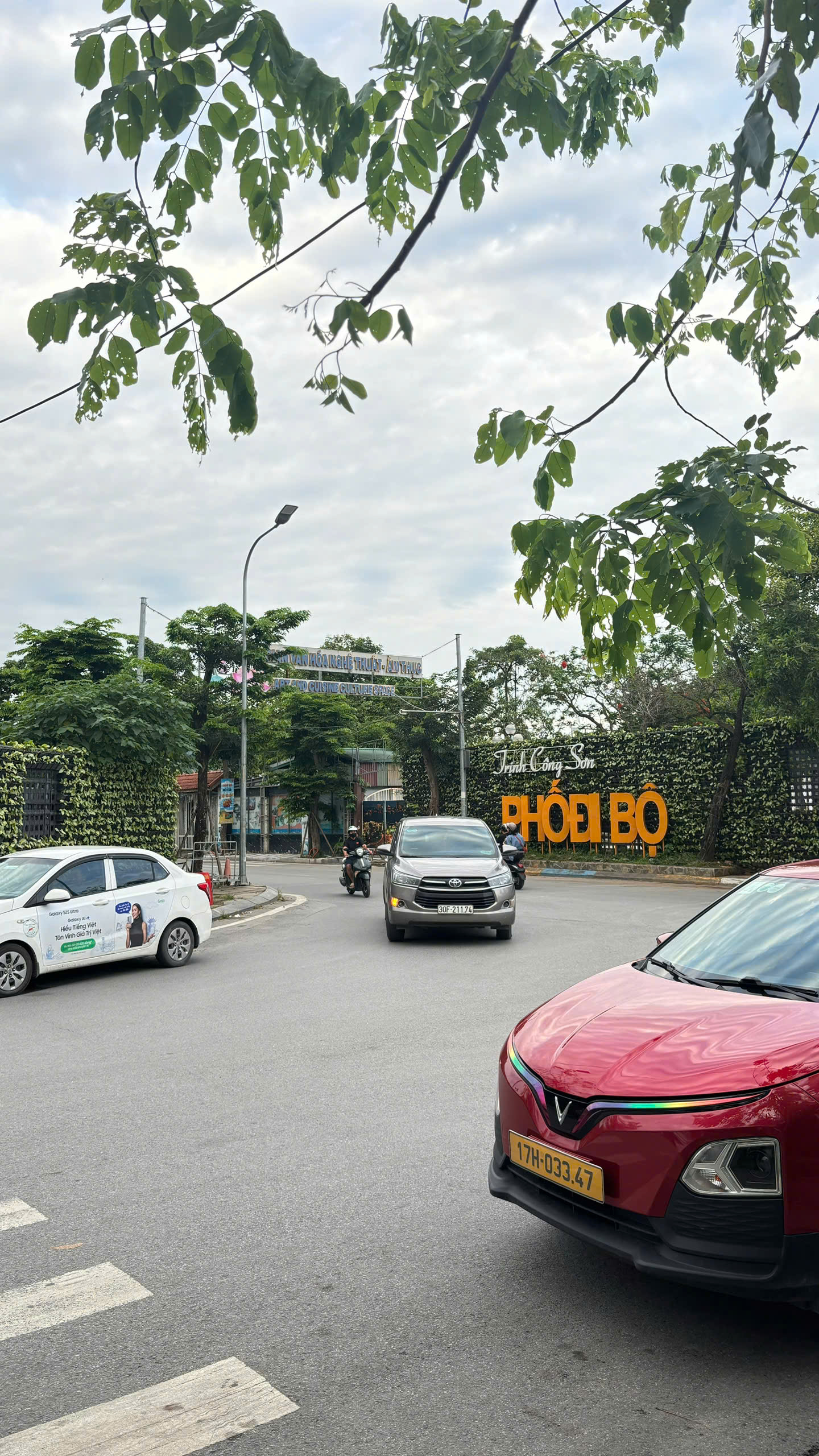 SIÊU PHẨM NHÀ ĐẸP VỆ HỒ, XUÂN LA. TÂY HỒ. 79M2 5 TẦNG GIÁ 18.8 TỶ- Vị trí đắt giá – Sống giữa trung tâm đáng sống nhất Hà Nội