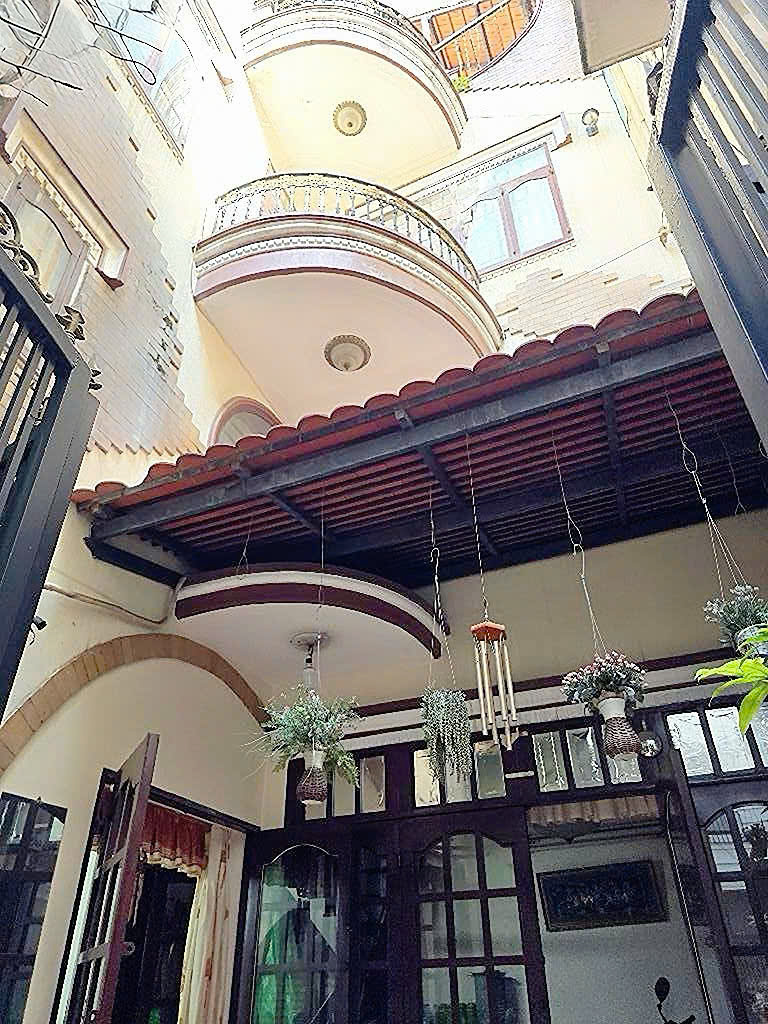 BÁN NHÀ 4 TẦNG THIẾT KẾ DẠNG BIỆT THỰ KIẾN TRÚC PHÁP - HXH Đ.LÊ VĂN SỸ, QUẬN 3 - NGANG ĐẸP 6M*10M - CHỈ CÁCH 1 CĂN RA MT* LIÊN HỆ GIANG GIANG: 093.86.76.685