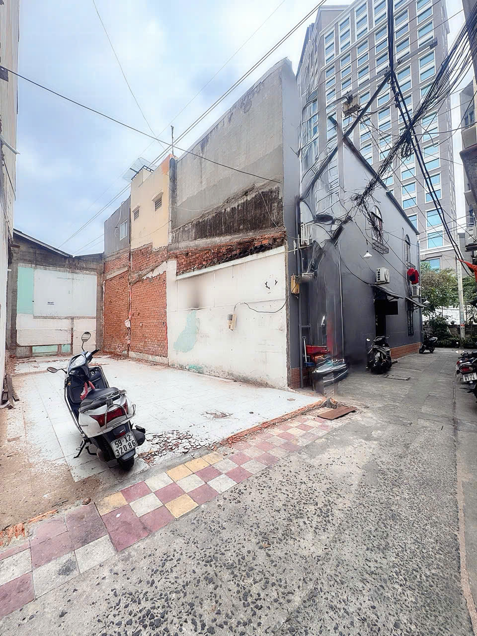 BÁN NHÀ HXH Đ.PHẠM VIẾT CHÁNH, QUẬN1 - NGANG LỚN HIẾM 4,6M*15M FULL THỔ CƯ - CHỦ TẶNG GPXD 5 TẦNG SÂN THƯỢNG - GIANG GIANG:0938676685