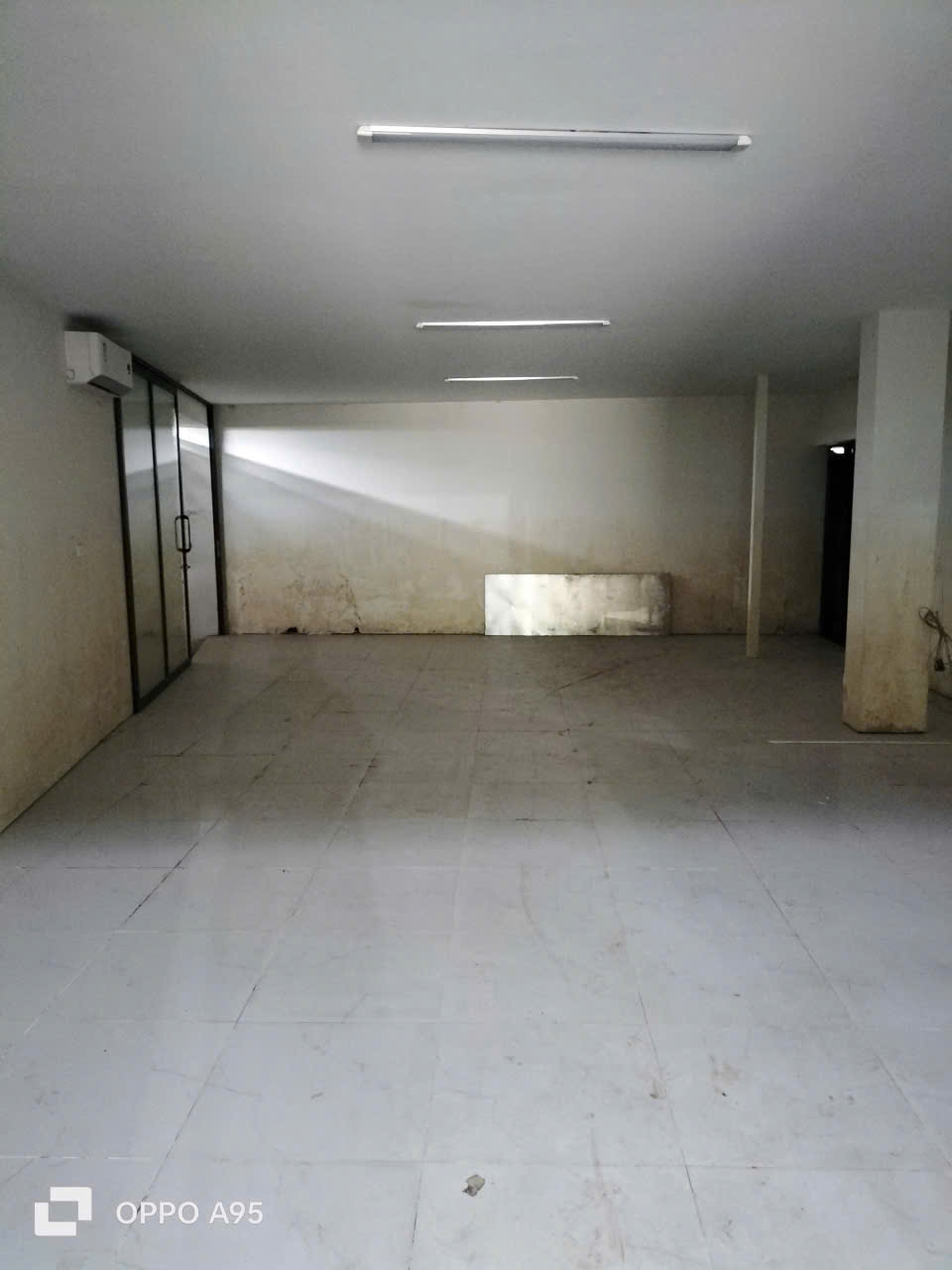 Cho thuê kho 450m² tại Long Biên – xe tải 10 tấn vào tận nơi