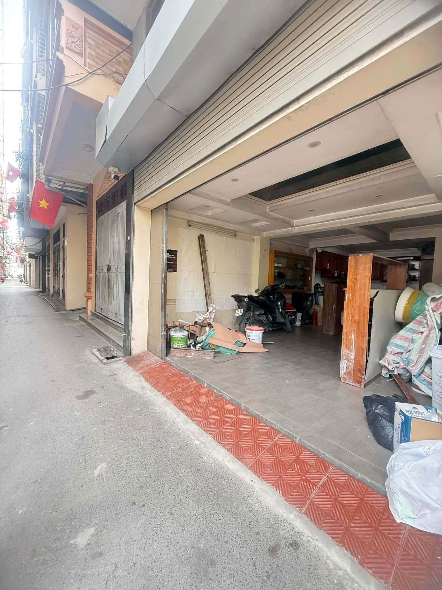Đức giang,long biên 9 tỷ 60m phân lô ô tô,cần bán chuyển vào nam