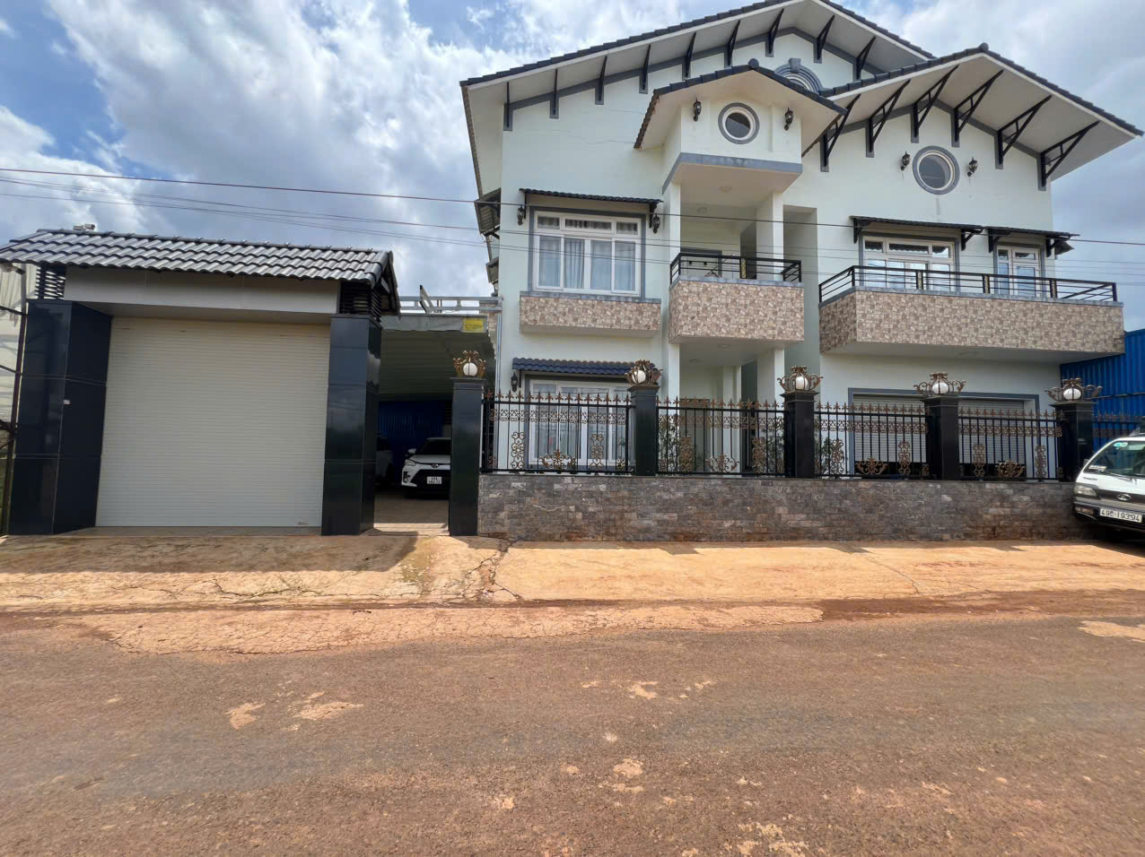 BIỆT THỰ ĐẤT RỘNG 705m² – GẦN CHỢ TRẠI MÁT – PHƯỜNG XUÂN TRƯỜNG (XÃ XUÂN THỌ CŨ), ĐÀ LẠT