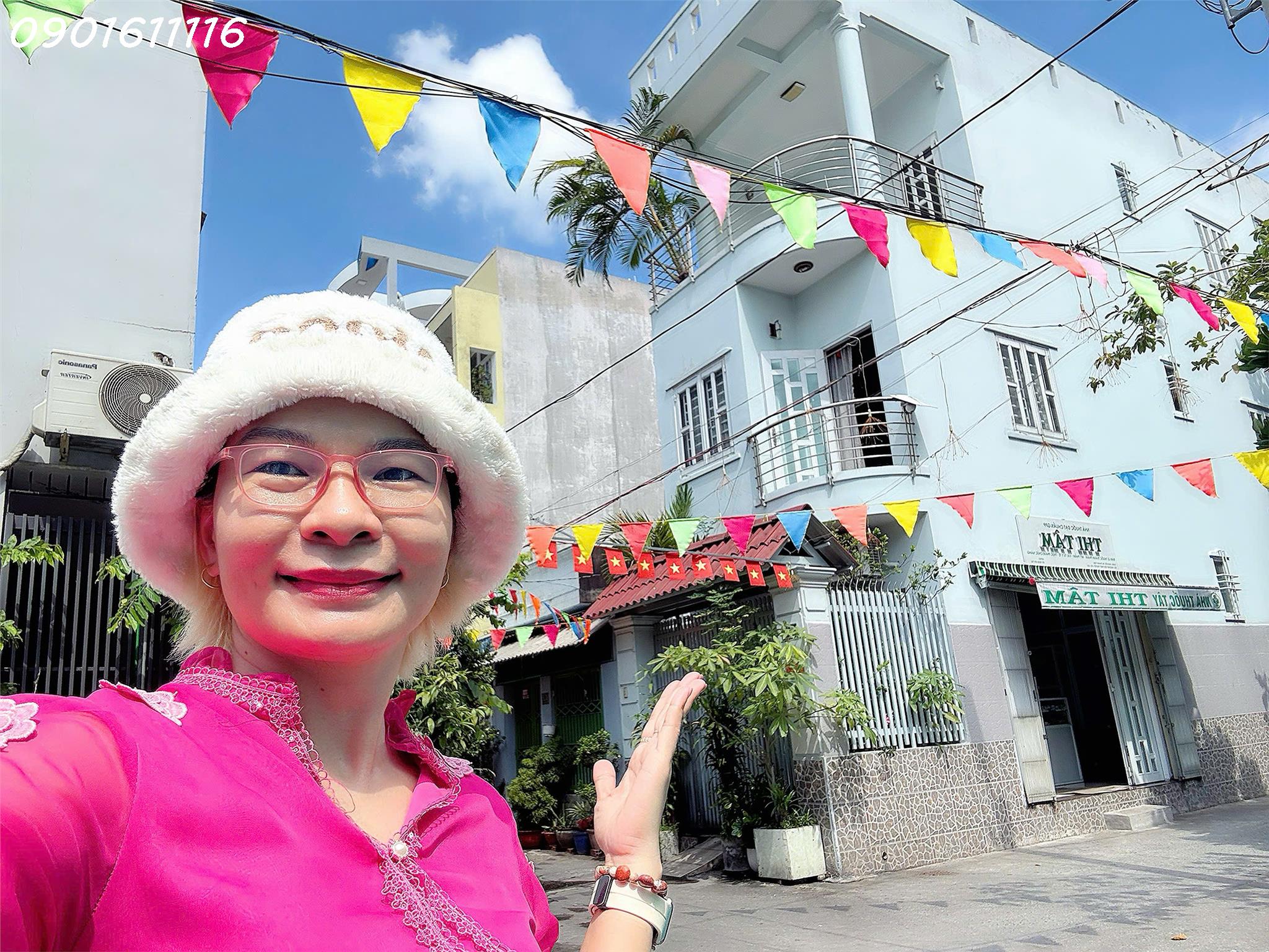 BÁN NHÀ 3 MẶT TIỀN XE HƠI QUAY ĐẦU - ĐƯỜNG TÔN THẤT THUYẾT QUẬN 4 - SÁT TRƯỜNG HỌC VĨNH HỘI