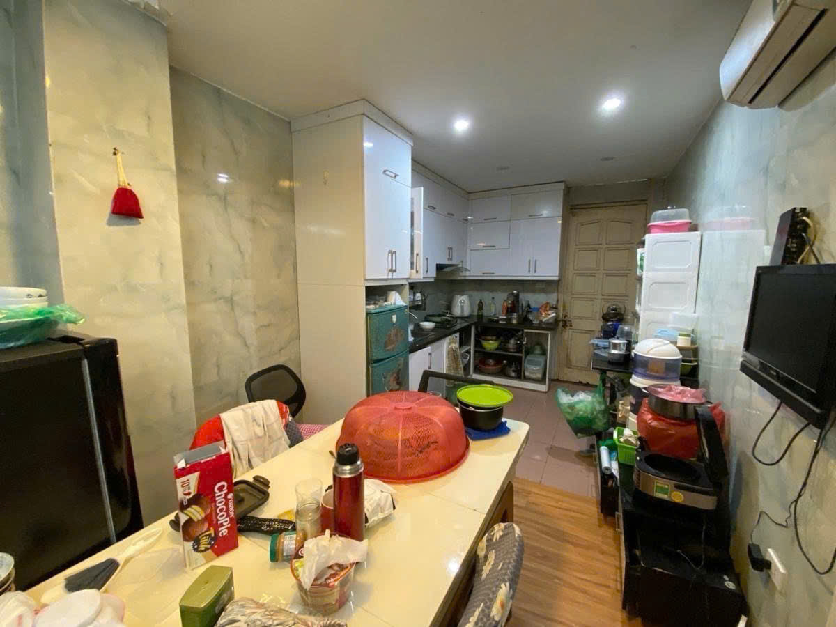 TÂY HỒ - CÁCH PHỐ 30m - SAU QUY HOẠCH RA MẶT ĐƯỜNG - GIÁP BA ĐÌNH- Hoàng Hoa Thám 47m, 4 T, 9  tỷ 3.