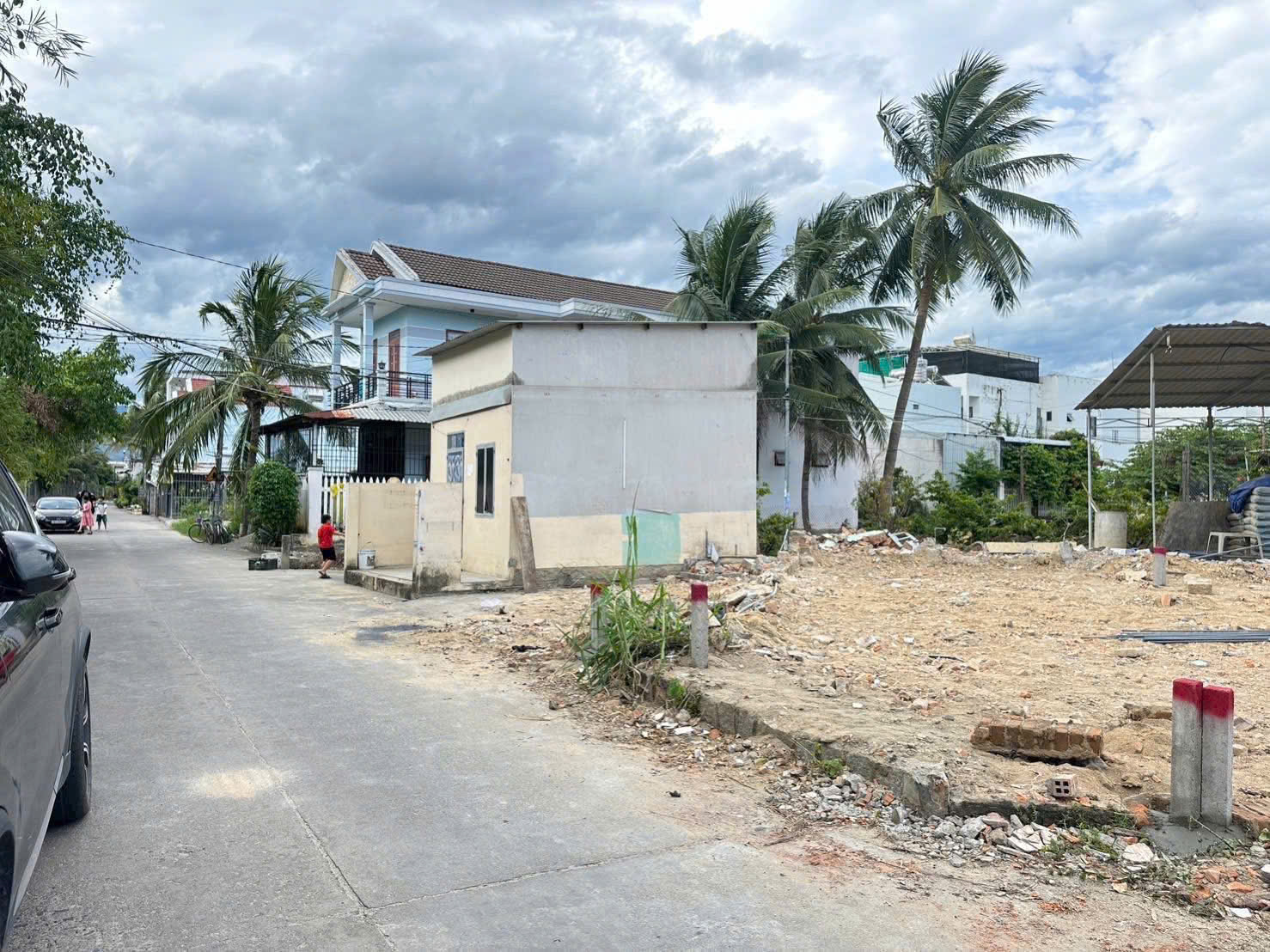 BÁN NHANH LÔ ĐẤT 2 MẶT TIỀN ĐƯỜNG VÕ DÕNG - TÂY NHA TRANG Diện tích 97.6m2 Giá bán 2 tỷ 850tr