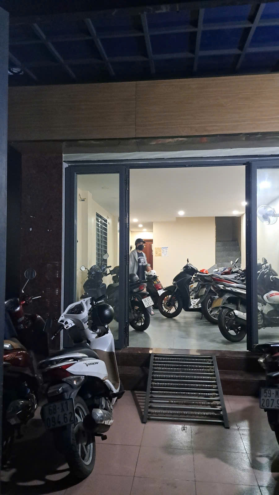 CHDV - DT 80TR/THÁNG - TRƯỜNG SƠN - SÂN BAY - 6 TẦNG - 104M2 (5X21) - 10 CHDV - CHỈ 23.5 TỶ