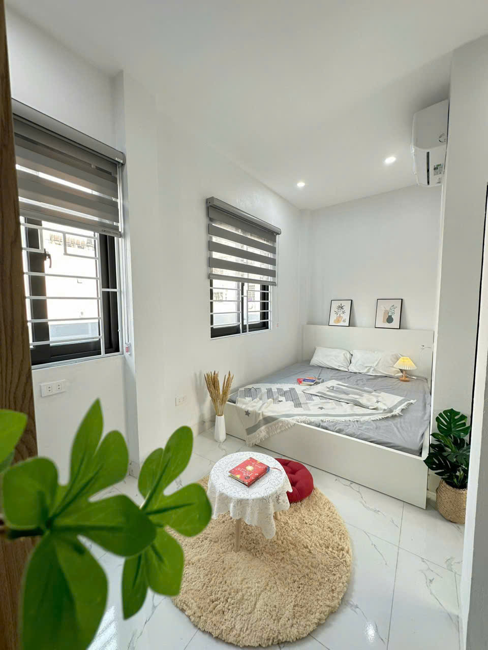 Cho Thuê Ccmn đẹp mới 100% thoáng ban công giá rẻ Tại 16 Thái Hà, Đống Đa