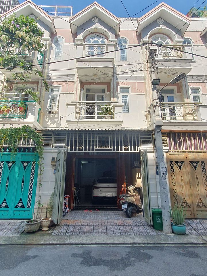 Bán nhà Hẻm Ô Tô Tránh Đường Quốc Lộ 13 Xây 4 Tầng Đúc BTCT Ngay Khu Hồng Long Chỉ 7,5 Tỷ