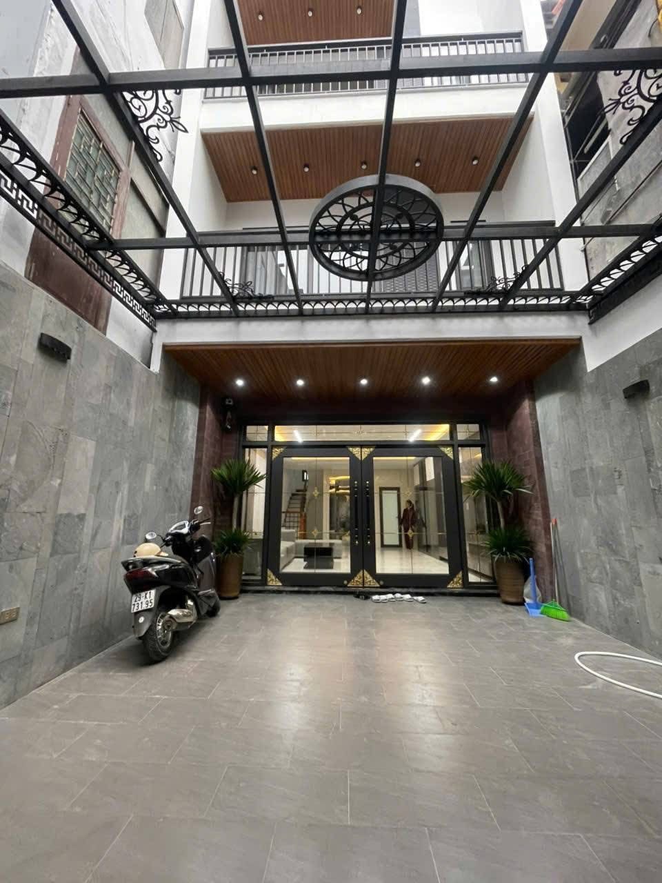 PHỐ CỔ NGỌC LÂM 76M2, 6T THANG MÁY, MẶT TIỀN 5M, GARA Ô TÔ, FULL NỘI THẤT - 1X TỶ