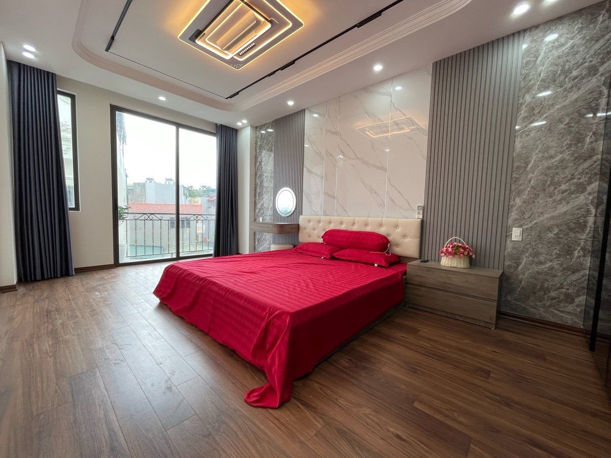 TÀI CHÍNH 7 TỶ TT PHỐ THẠCH BÀN LONG BIÊN - Ô TÔ ĐỖ CỬA GẦN TTTM AEON - 5 TẦNG