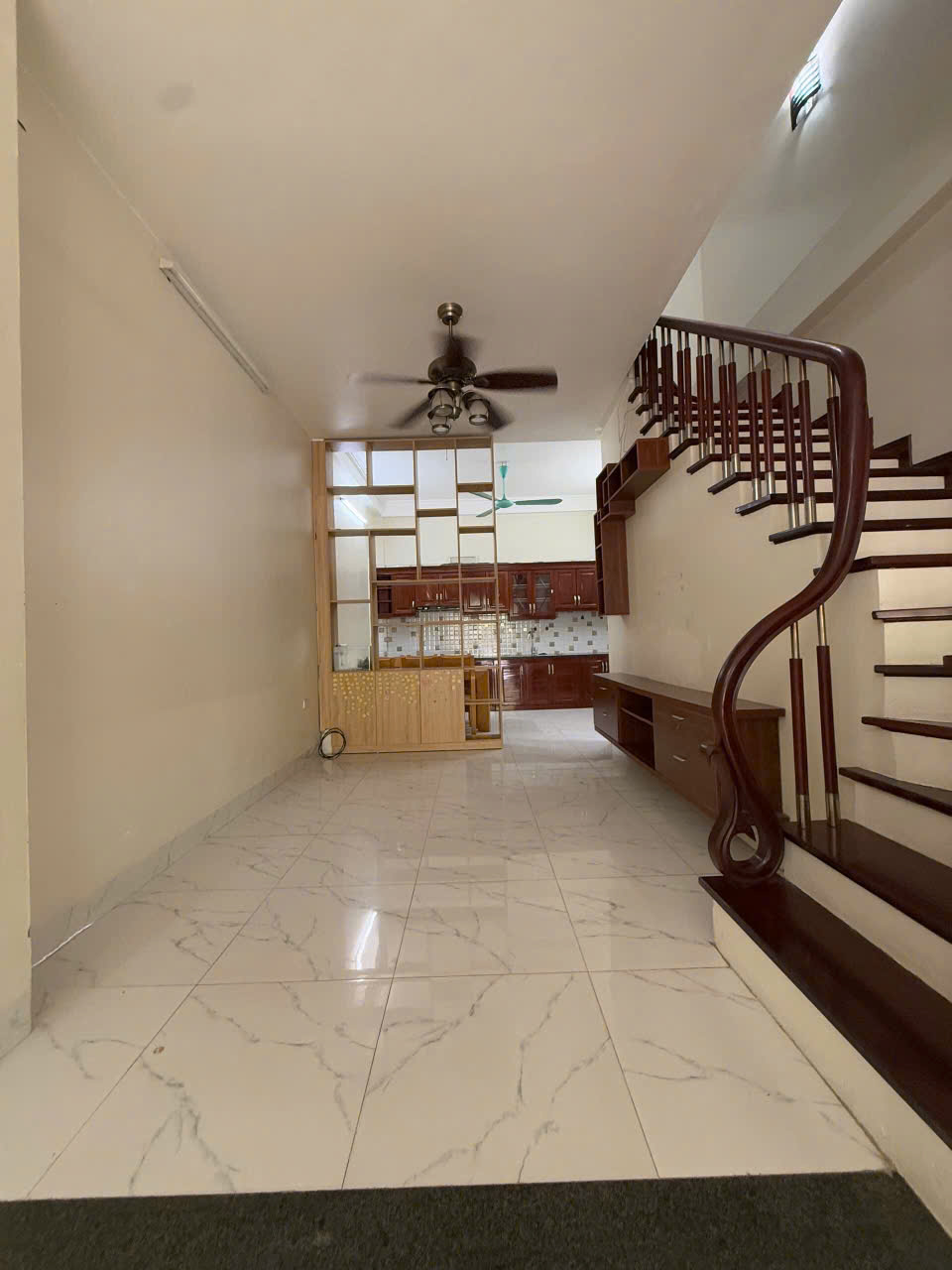 Liền kề 5 tầng dịch vụ Yên Nghĩa – 50m² – Gần công viên, ga tàu điện, ở sướng – đầu tư đỉnh!