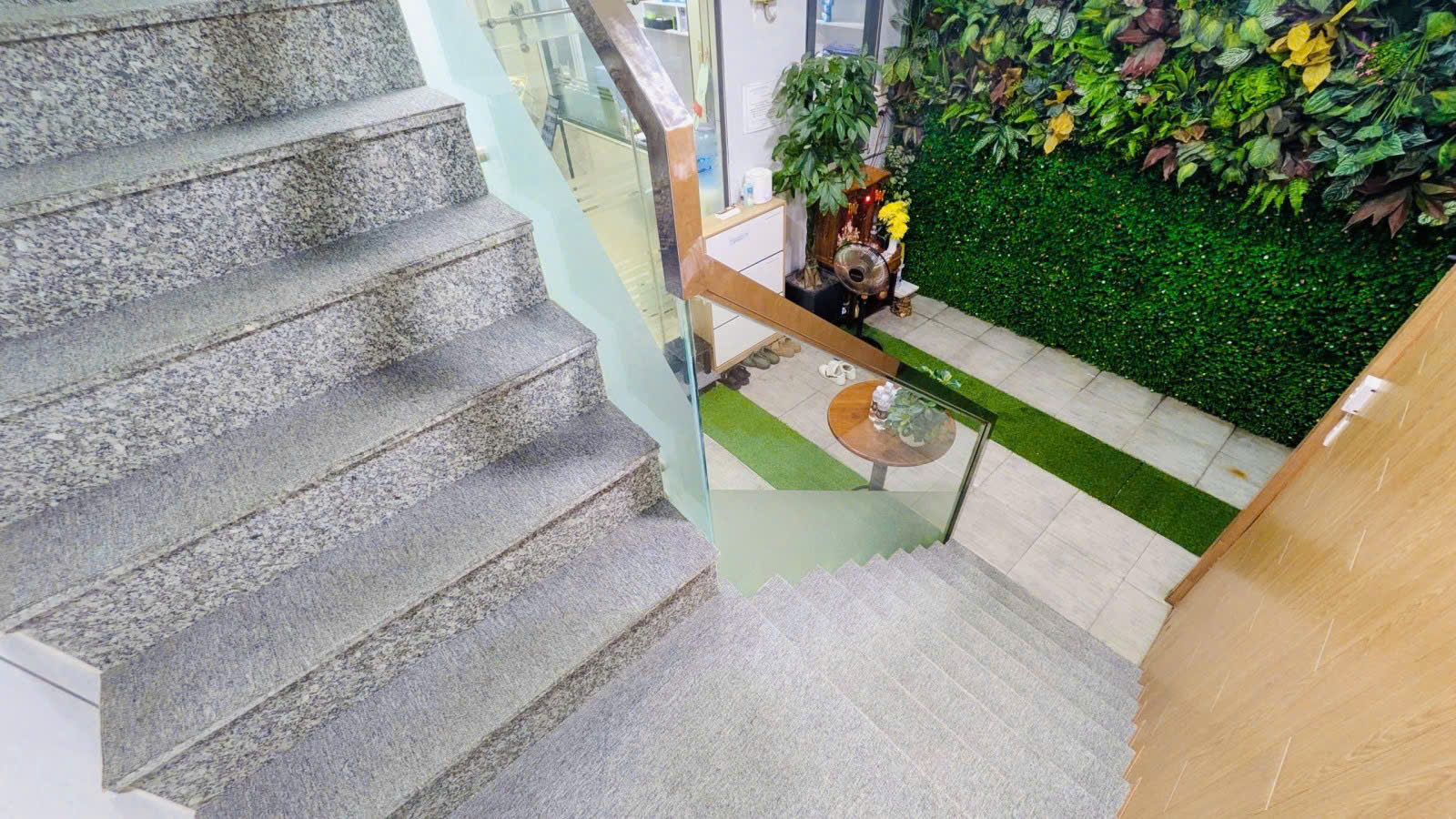 Nhà MT Nguyễn Đình Chiểu - PN - 58m2 (4.7x13)-3 Tầng - 9.X