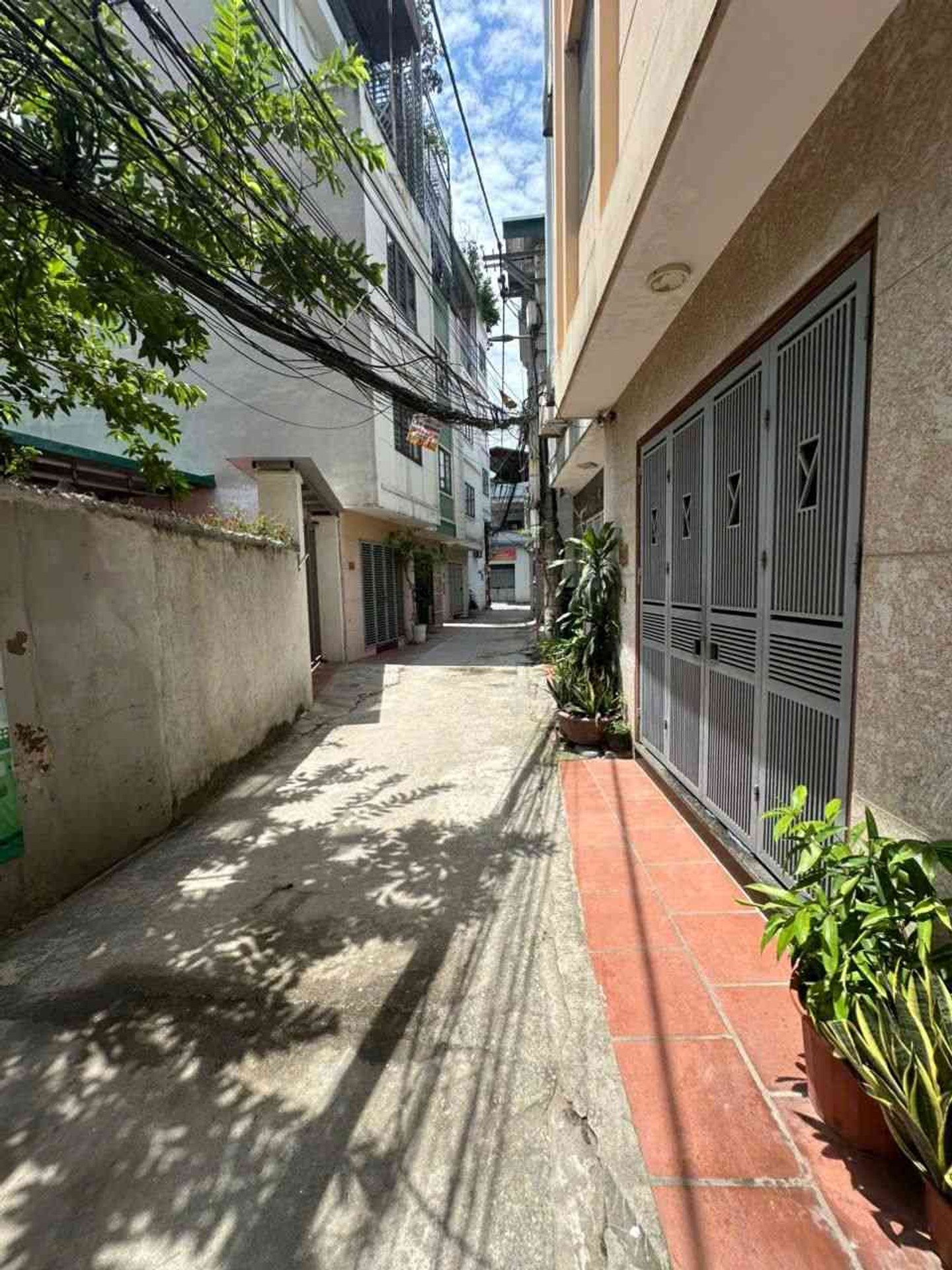 Bán nhà Thạch Bàn 6 tỷ 34m ô tô gần nhà,ngõ nông