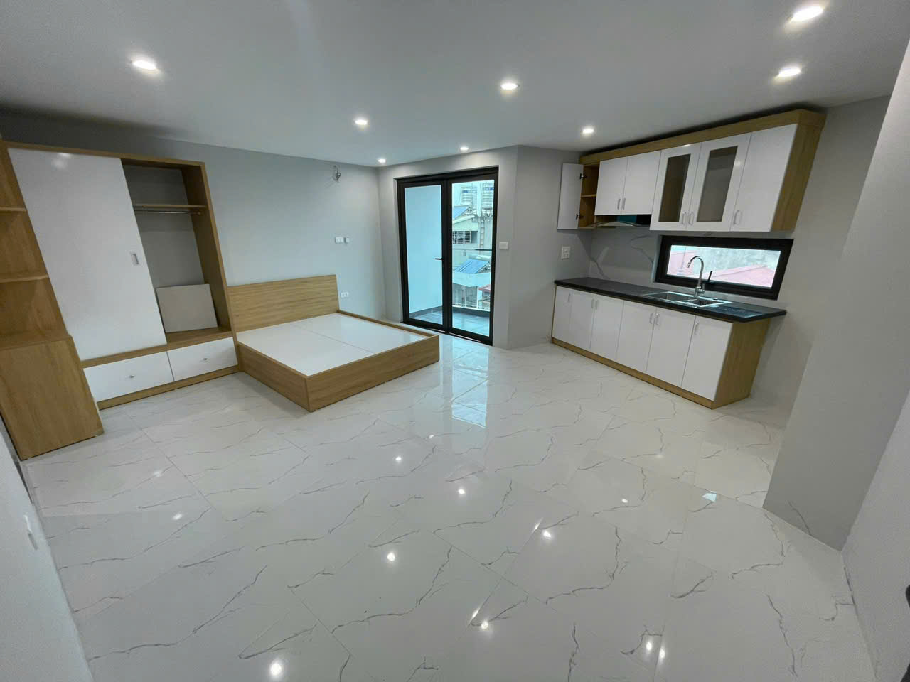 NHƯỢNG PHÒNG CCMN FULL NỘI THẤT – HOÀNG NGÂN, TRUNG HÒA, HÀ NỘI