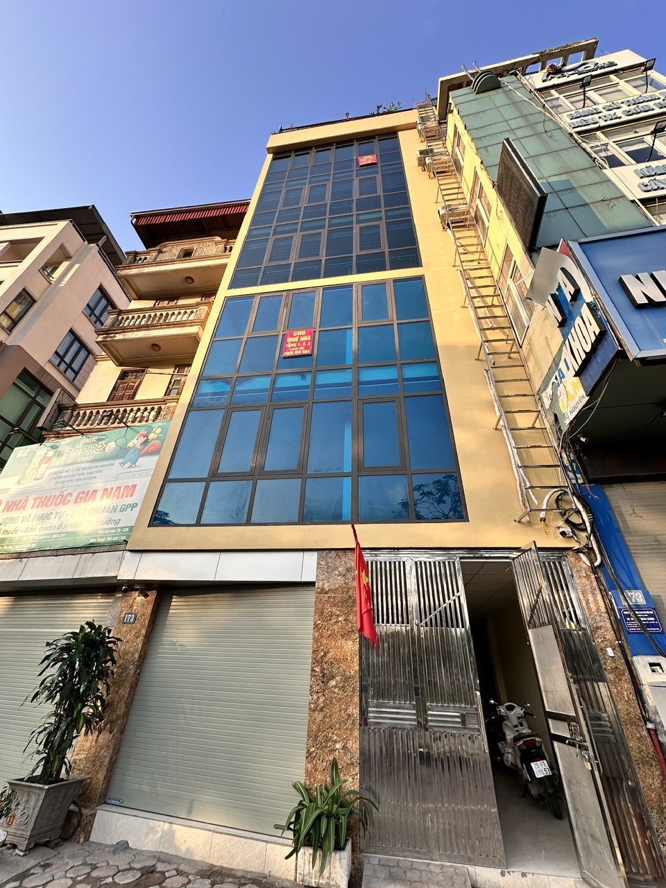 CHÍNH CHỦ CHO THUÊ 3 TẦNG MẶT PHỐ NGUYỄN NGỌC VŨ, PHƯỜNG TRUNG HÒA, QUẬN CẦU GIẤY, HÀ NỘI