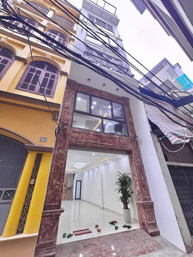 SIÊU PHẨM MỚI THÁI HÀ, ĐỐNG ĐA. – 45M2 5T MT 4M CHỈ 7,9 TỶ -THANG MÁY – VỊ TRÍ ĐẮC ĐỊA- GẦN PHỐ
