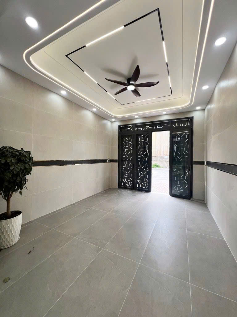 Hẻm 1/ - Đường Xe Tải - 7 Tỷ Nhỉnh - Bình Tân - Nhà Mới - Full Nội Thất - Sát Bệnh Viện - 56M2 - 5 TẦNG - 4PN