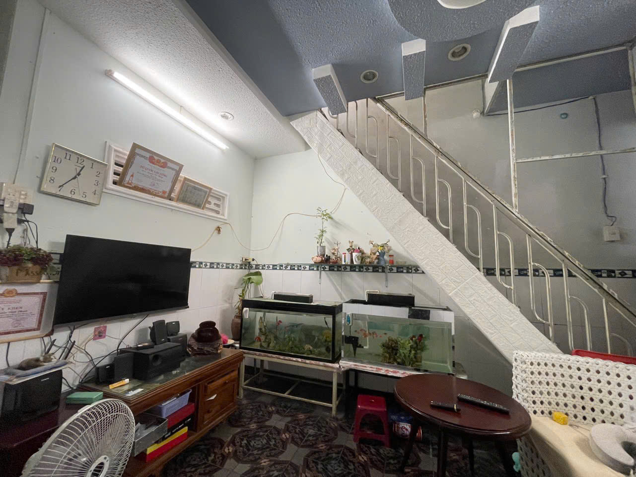 ????ầ???? ????á???? đất tặng nhà ở thuỷ xưởngNha Trang  Diện tích : 151,9m 2. Nhà đã hoàn công.Giá bán 7,5 tỉ còn thương lượng. 
GỌI e  Ngọc    để xem nhà