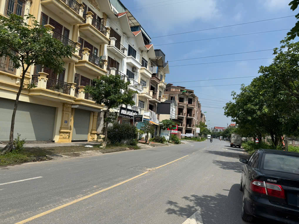 KĐT XaLa Hà Đông - 178m chỉ cần 5 tỷ 600tr ,gần bệnh viện quân y  103,bệnh viện bỏng  ,siêu thị Vinmat phía trước là trục đường đôi lớn nhất khu đô thị