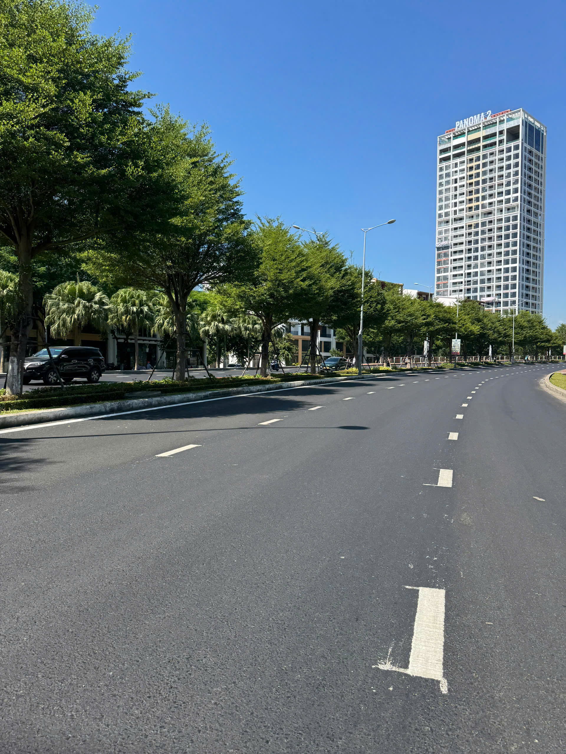 MẶT TIỀN - LÂM HOÀNH - 650M2 - 157 TỶ.