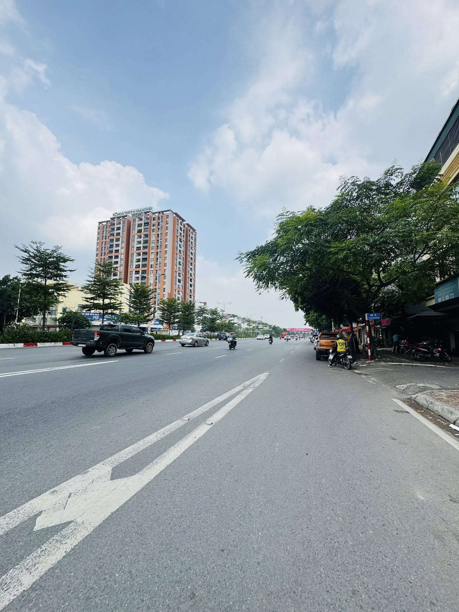 Đất Vàng Phố Trạm 55m2 Ngõ Thông Ô Tô, Đầu Tư Tăng Giá, Giữ Tiền, Cạnh Aeon LB. 10.x Tỷ