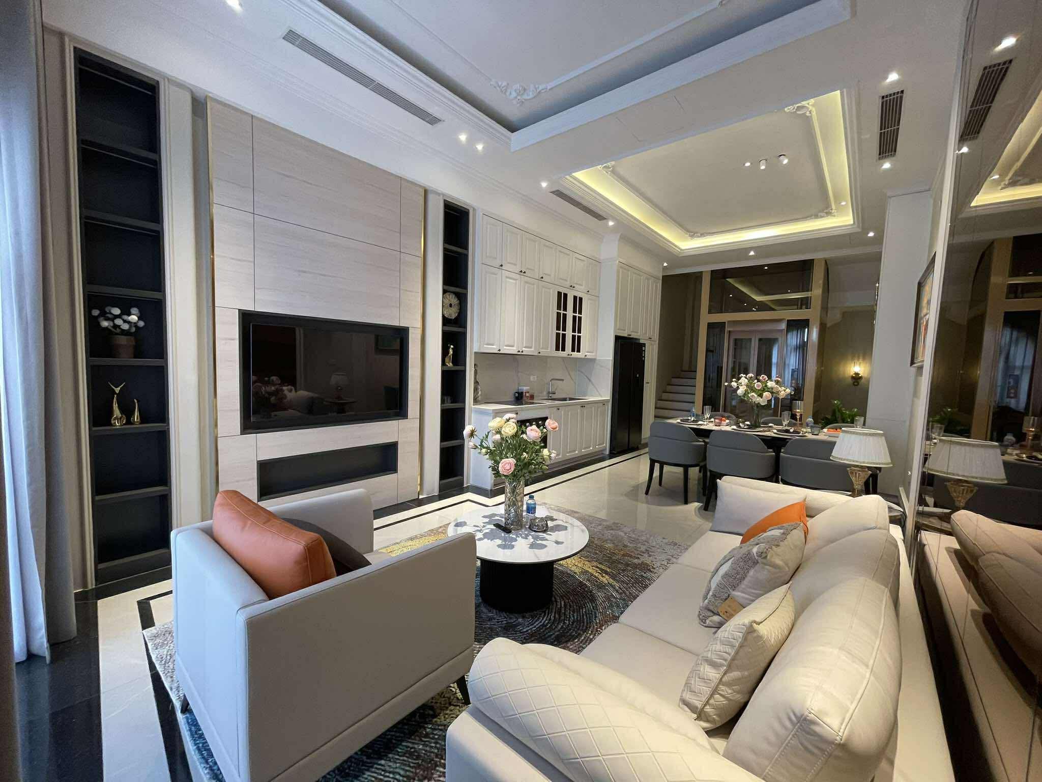 Hàng Xóm TTTM Aeon Long Biên 50m2 8T, Ô Tô Tránh, Dừng Đỗ, Kinh Doanh,Nhỉnh 1X Tỷ