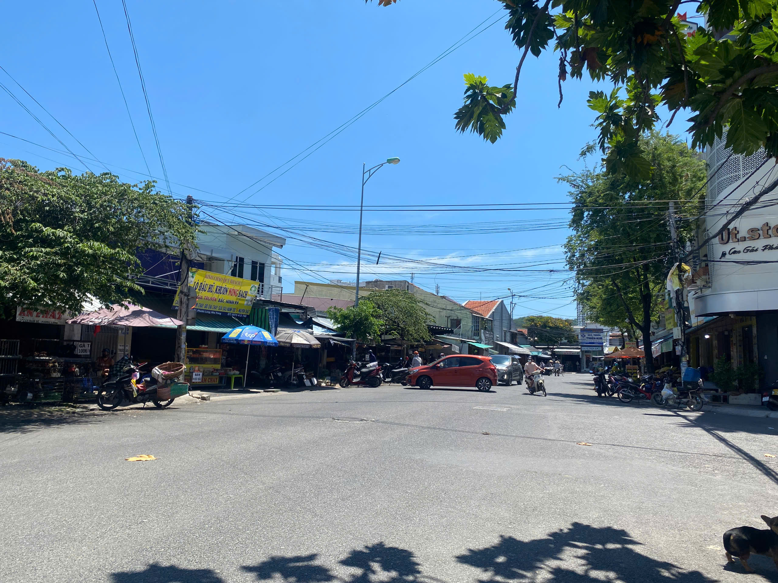 BÁN KHÁCH SẠN MINI MẶT TIỀN LÝ NAM ĐẾ – NHA TRANG Diện tích thực tế: 280m² Giá bán: 22 tỷ lh e để đi xem khách sạn