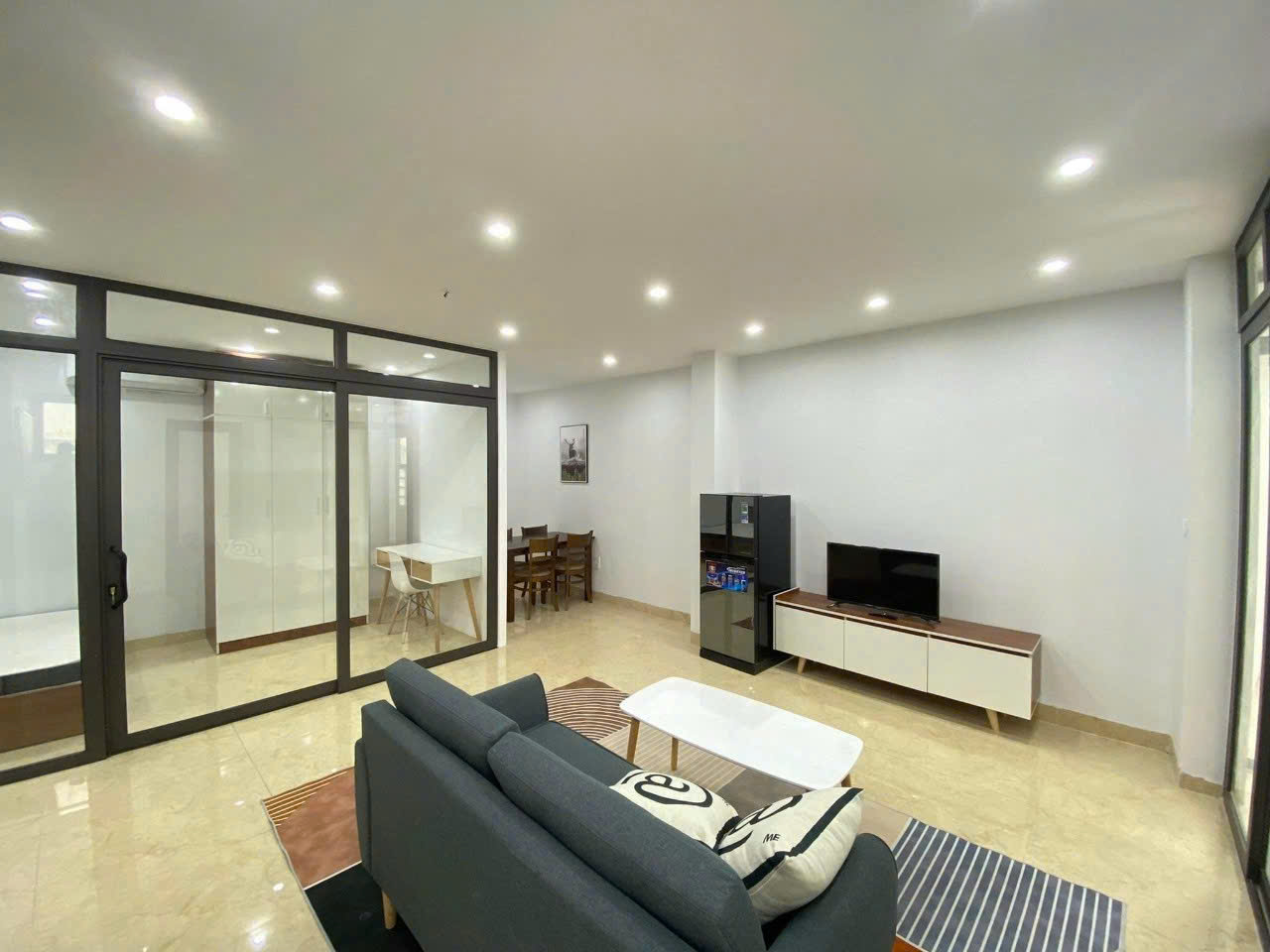 Cho thuê căn 3PN 1PK cực đẹp Full đồ, sạch thoáng tại Ngõ 117 Cầu Giấy