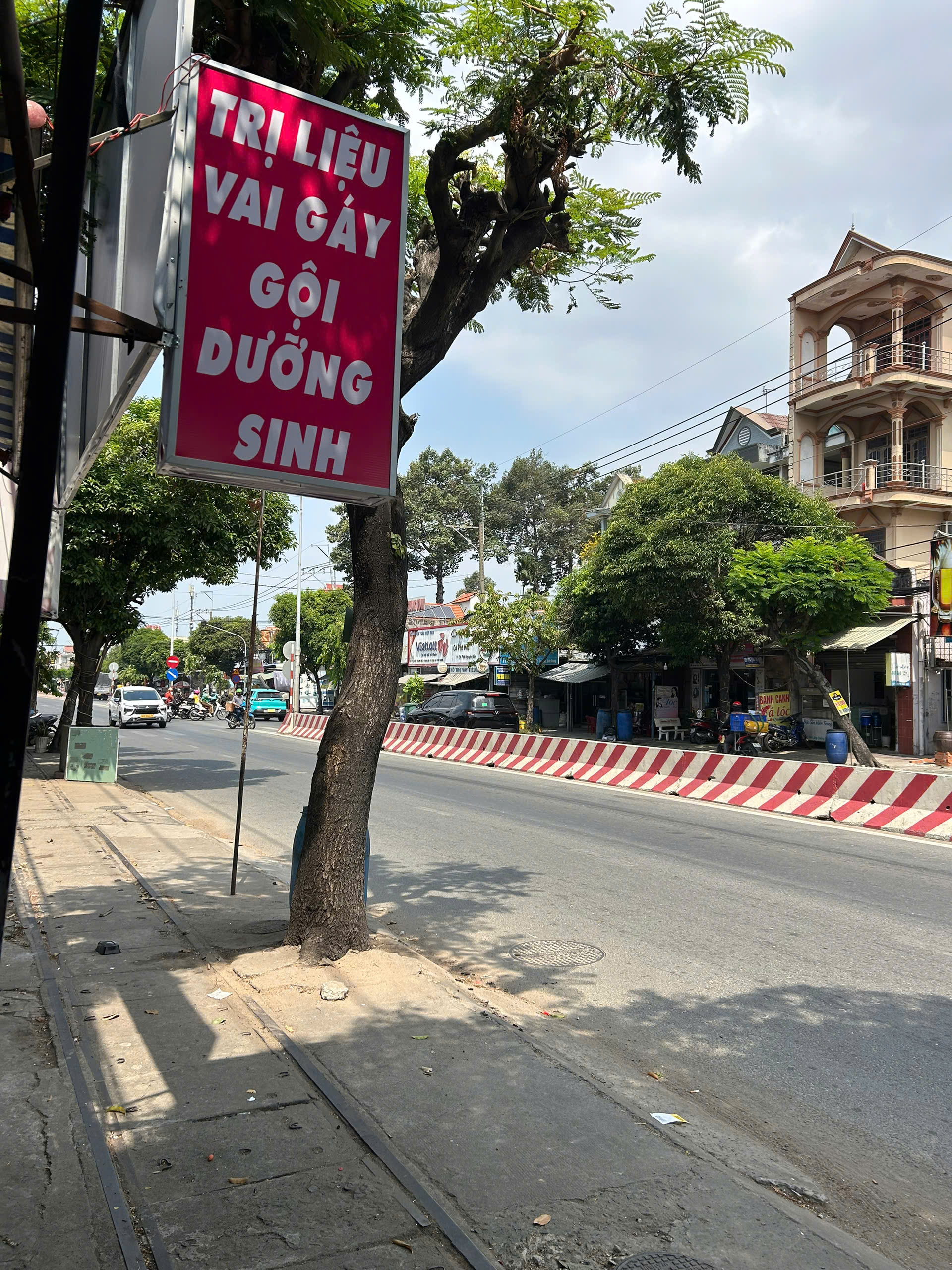 CHO THUÊ KIOT + NHÀ 2 TẦNG LIỀN KỀ – DIỆN TÍCH TẦNG TRỆT 120m²