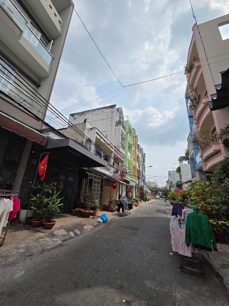 MT Đường - Bình Tân - 7 Tỷ Nhỉnh Xíu(Bớt Lộc) - Nhà Mới - Sát Công Viên - 40M2 - 4 TẦNG - 4PN