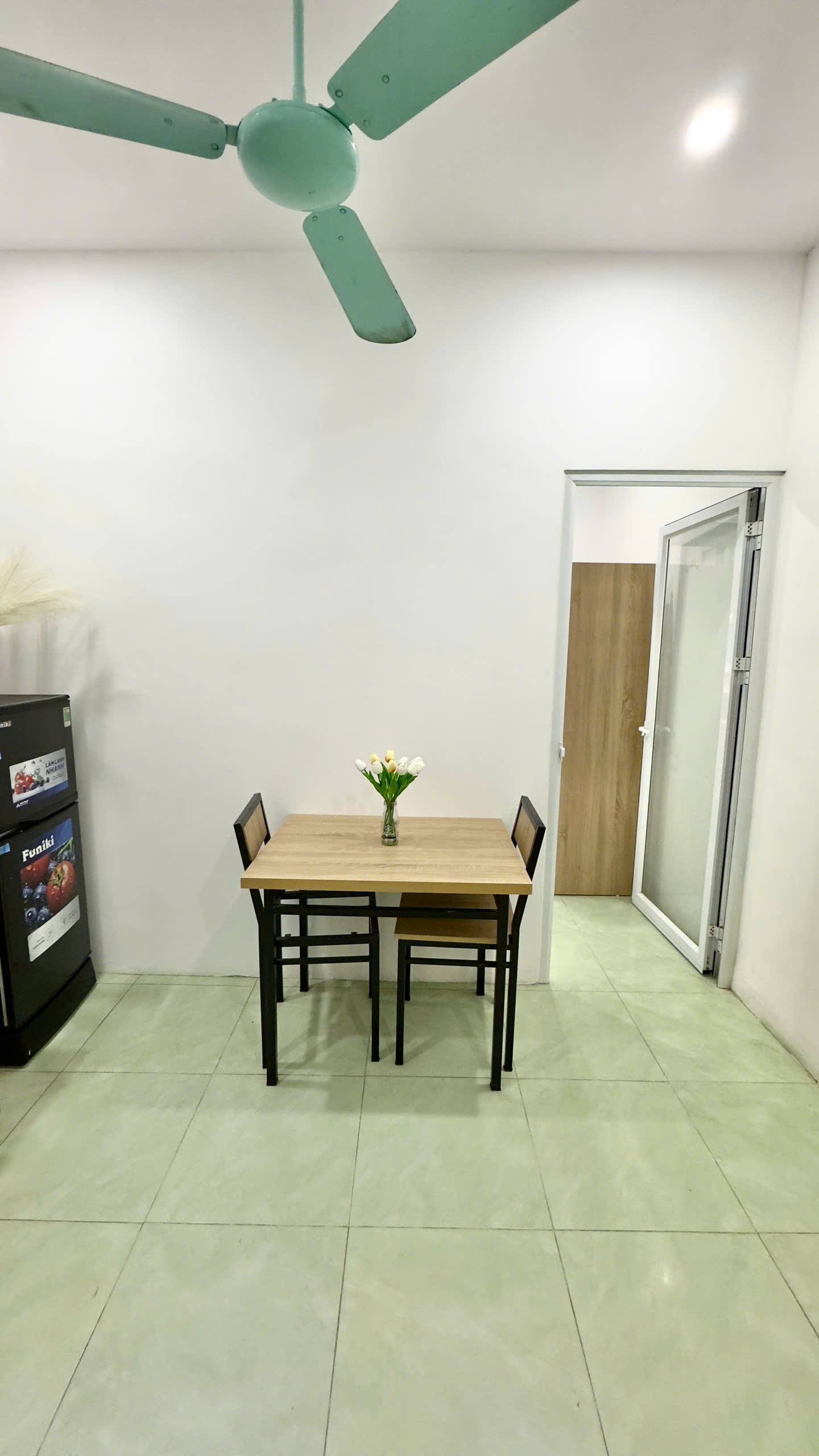 Cho thuê 1pk 1pn cực đẹp thoáng giá 4tr3 tại 58 Nguyễn Khánh Toàn