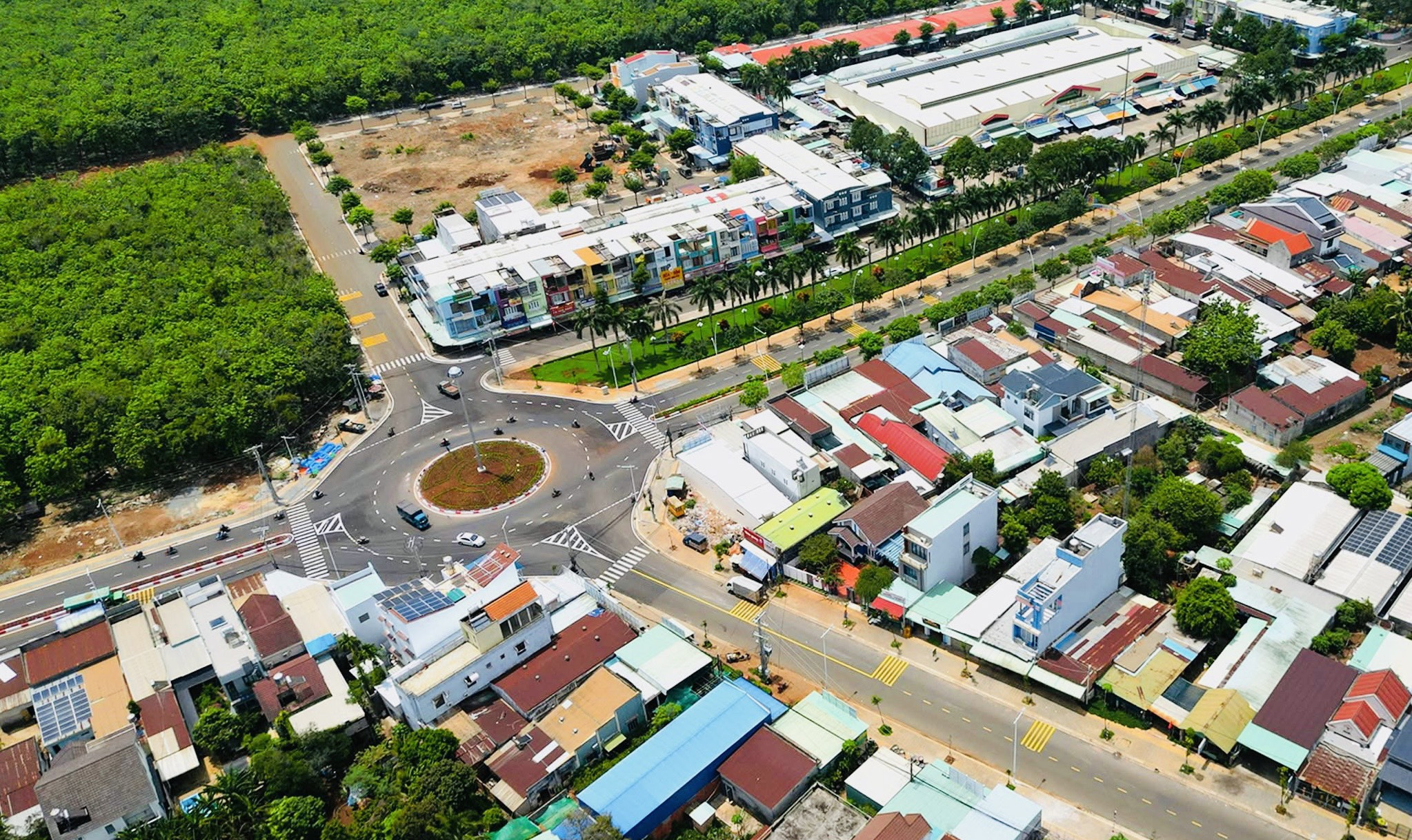 Quá đẹp 1,8 Hecta có 400m2 thổ cư mặt tiền Quốc Lộ 56 - Thị Trấn Kim Long, BRVT cần bán